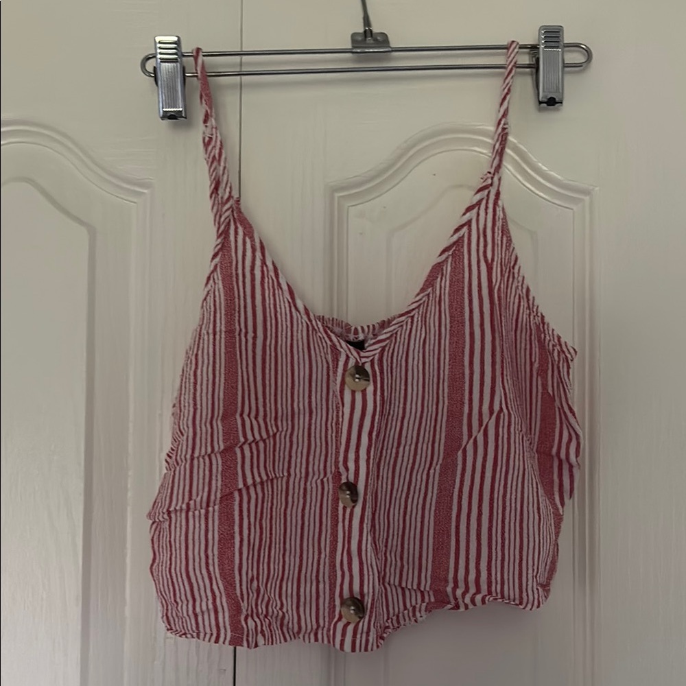 Red and White Sleeveless Buttoned Crop Camisole